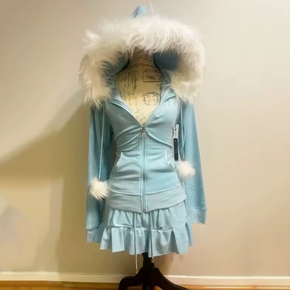 Women's Blue Hooded Jacket with Faux Fur Trim - Picture 1 of 1